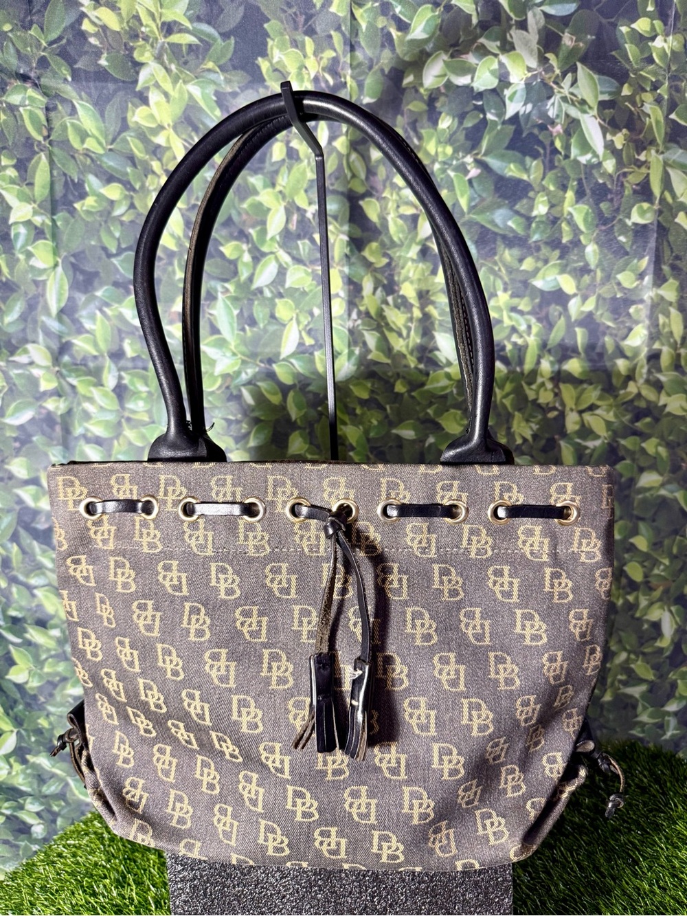 Dooney & Bourke Tassel Tote Purse Bag Canvas Signature Logo USA Vintage